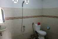 In-room Bathroom Taman Puri Siarma Homestay by Desa Wisata Blimbingsari