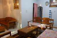 Ruangan Fungsional Ketut Tama Homestay by Desa Wisata Blimbingsari