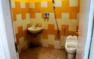 Toilet Kamar 5 The Colorville