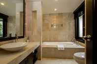 In-room Bathroom VST Villas 3 BedRooms S34