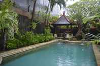 Kolam Renang Puri Bali Fortuna