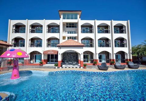 Swimming Pool Venezia Resort Buriram