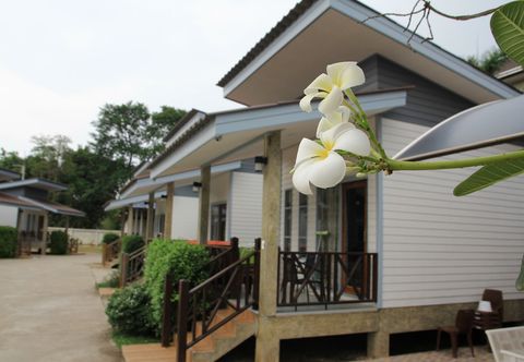 ภายนอกอาคาร Chan Le' Rayong Resort