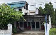 Exterior 2 Homestay Bunda Pariaman