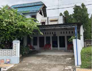 Exterior 2 Homestay Bunda Pariaman