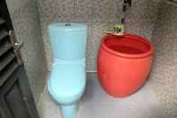 Toilet Kamar Wisma Lina