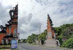 Exterior 6 OYO 3096 Hotel Dewi Warsiki Near Gilimanuk Port