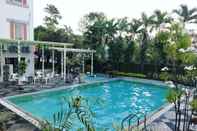 Kolam Renang Country Heritage Hotel