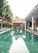 SWIMMING_POOL OYO 3779 North Wing Canggu Resort