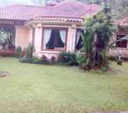 Bangunan 4 Villa Bougenville Tawangmangu