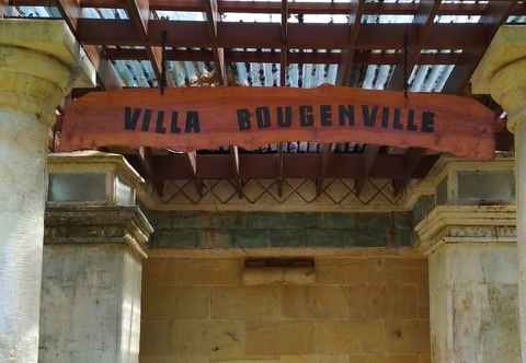 Bangunan Villa Bougenville Tawangmangu