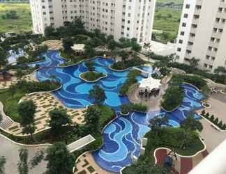 Swimming Pool 2 LUXURY ROOM at EDUCITY APARTMENT by Mitsukoka