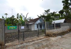 Exterior 3 Clean Room at Homestay Graha Asri 