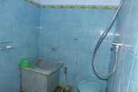 In-room Bathroom Nyoman Sudirman Homestay by Desa Wisata Blimbingsari