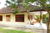 ภายนอกอาคาร Nyoman Mei Rejeki Homestay by Desa Wisata Blimbingsari