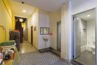 Toilet Kamar Cocoa Mews Cafe & Homestay