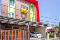 Luar Bangunan Panyawangan Guesthouse