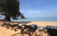 พื้นที่สาธารณะ 6 Heaven Beach Resort & Art