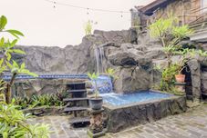 수영장 OYO 3975 Gita Inn