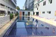 สระว่ายน้ำ Trio Gems Condominium Pattaya