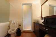 In-room Bathroom Lelegia Villa