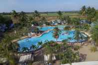 Swimming Pool Castle Howchow Beach Resort Hotel 