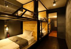 Bedroom 5 Bandai Hostel Bangkok