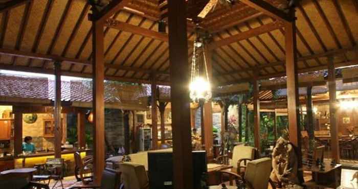 Ruangan Fungsional Bedhot Home Stay