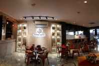 Bar, Kafe dan Lounge Grand Singgie Hotel