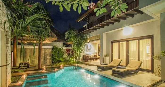 Kolam Renang Ula Villa Bali