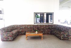 Lobi 4 Taweeporn Guest House