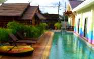 สระว่ายน้ำ 7 Phuket 7-inn Hotel
