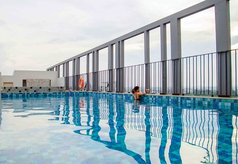 Swimming Pool Swiss-Belinn Cikarang