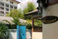 Kolam Renang Feliz Villa Jacuzzi