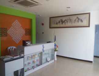 Lobi 2 Fresh Hotel Falim