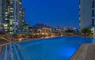 Swimming Pool 7 Four Points by Sheraton Singapore, Riverview