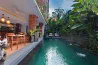 Swimming Pool Ning Villa Ubud by Pramana Villas