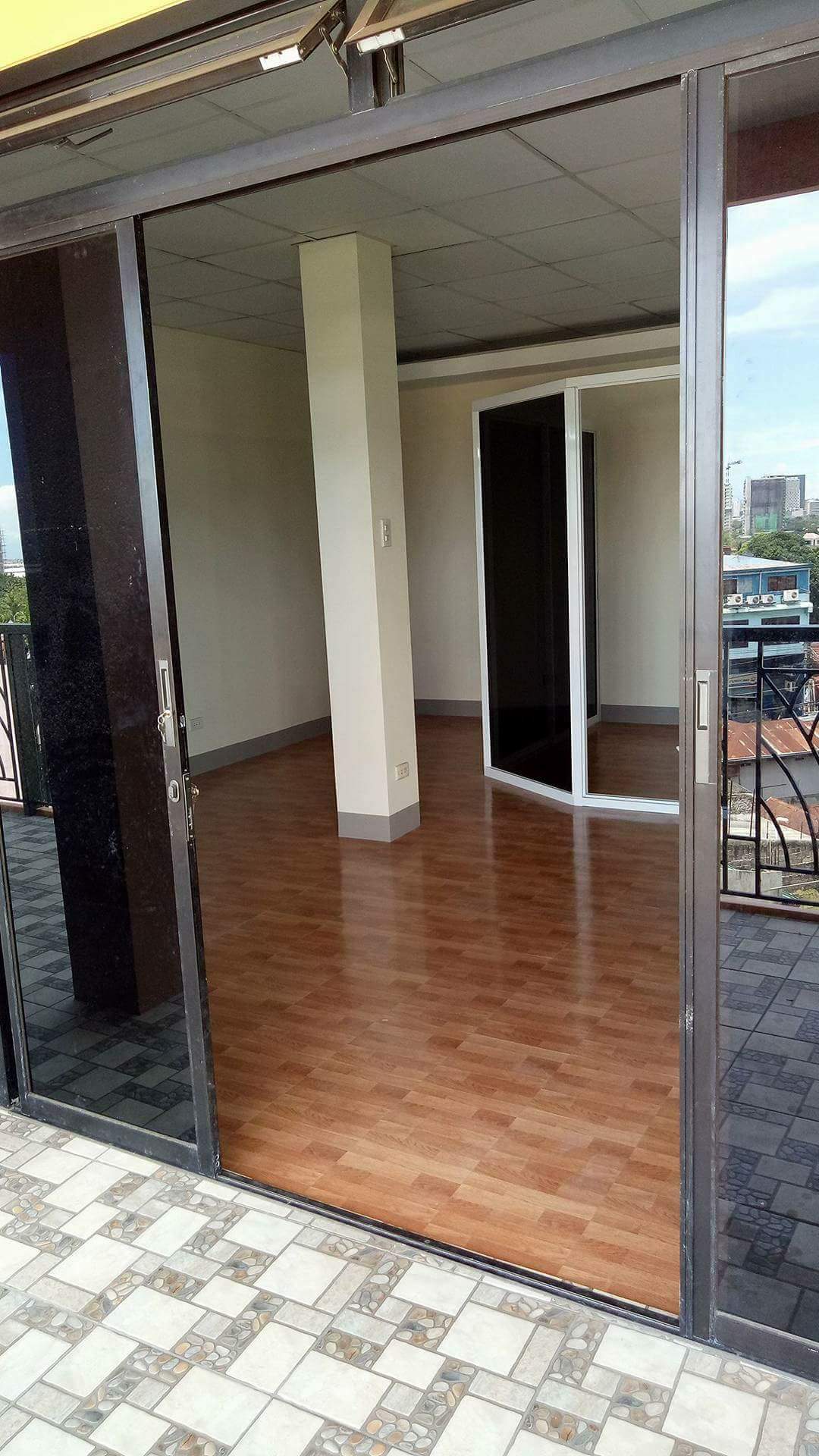 Ruang untuk Umum 2 Rooftop Unit in Punta Princesa Cebu