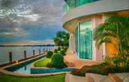 Swimming Pool 4 Paradise Ocean View Beachfront Condominium In Pattaya