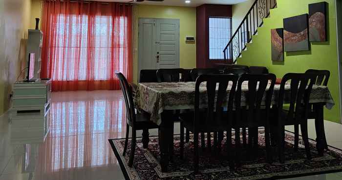 Sảnh chờ Mutiara Kuching Guesthouse