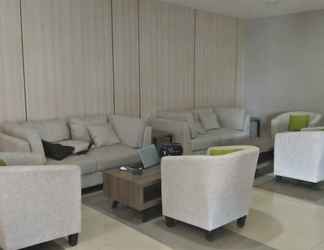 Lobi 2 RamRav Property Bassura City Apartment