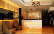 Lobby 3 Home Inn 1 Hotel Taman Segar