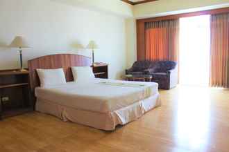 Bedroom 4 Ayutthaya River View Hotel