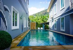 スイミングプール 5 The Ri Hotel