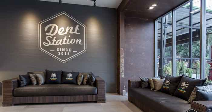 ล็อบบี้ Dent Station Stylish Residence