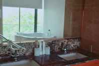 In-room Bathroom Tananza Pool Villa Siray Phuket