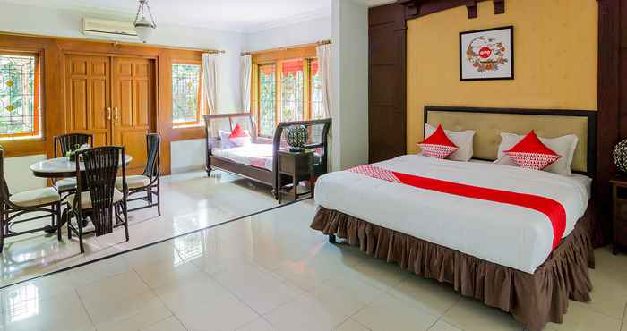 Kamar Tidur OYO 1059 Roemah Oma Guest House