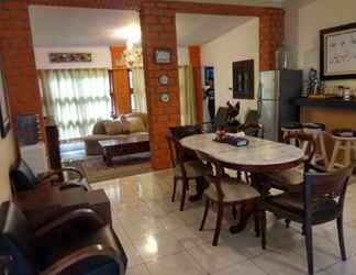 Lobi 2 Kembang Guest House