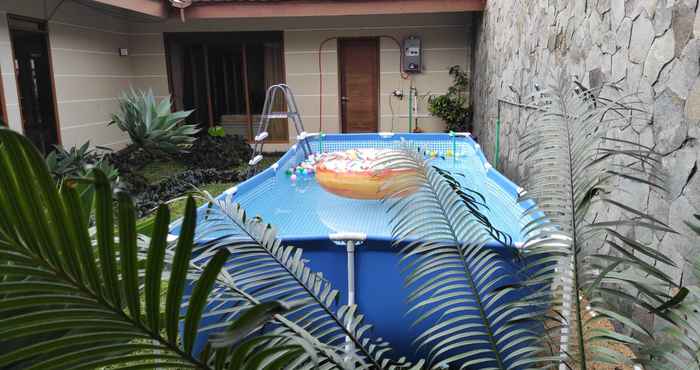 Swimming Pool Villa Bumi Lembang