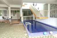 Swimming Pool Samadi Guest House
